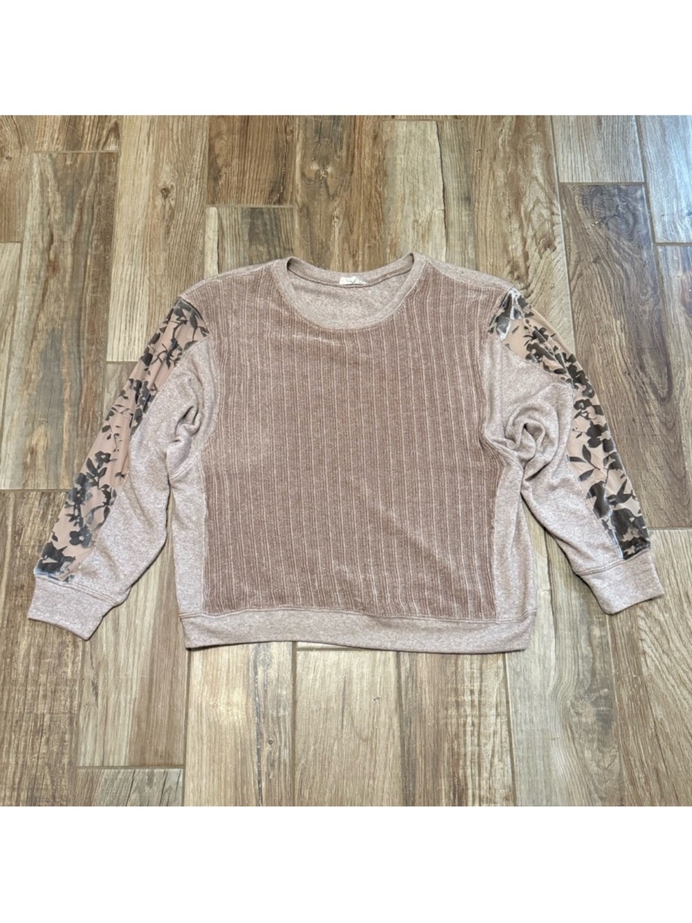 Mystree Boho Floral Sleeve Sweatshirt Top